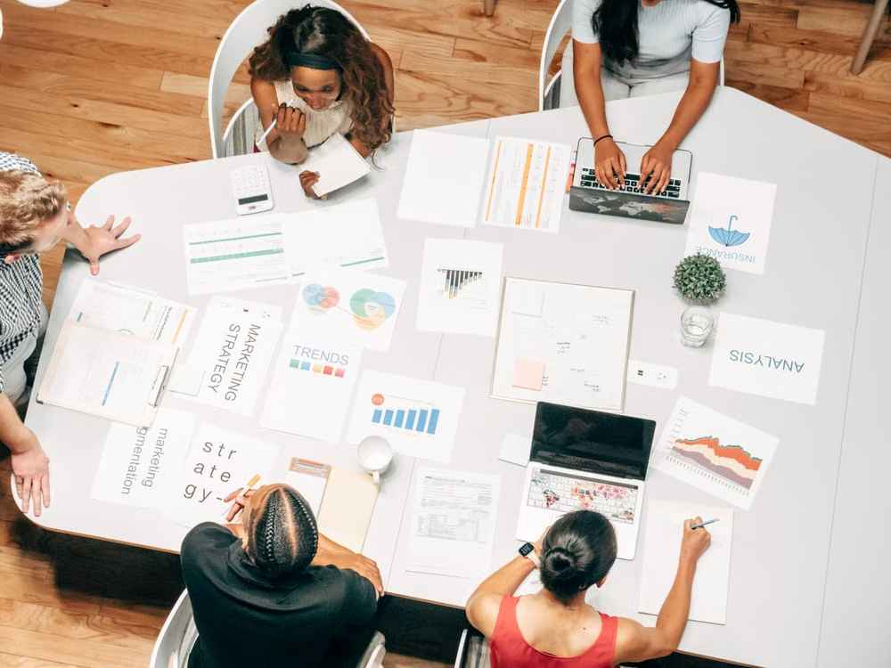 Advertising Agency vs. In-House Marketing: Which Is More Cost-Effective?